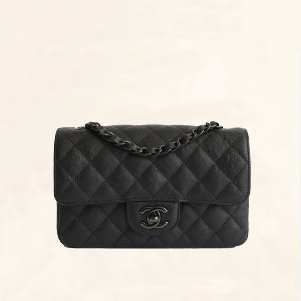 Chanel Womens Twist Strap Black Logo Front Vintage Shoulder Bag Handbag