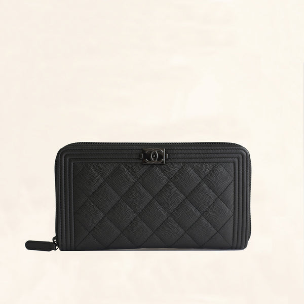 Chanel CC Zipper Wallet Large Caviar Leather – l'Étoile de Saint Honoré