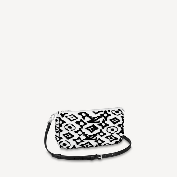 Louis Vuitton Pochette Accessoires LV x UF
