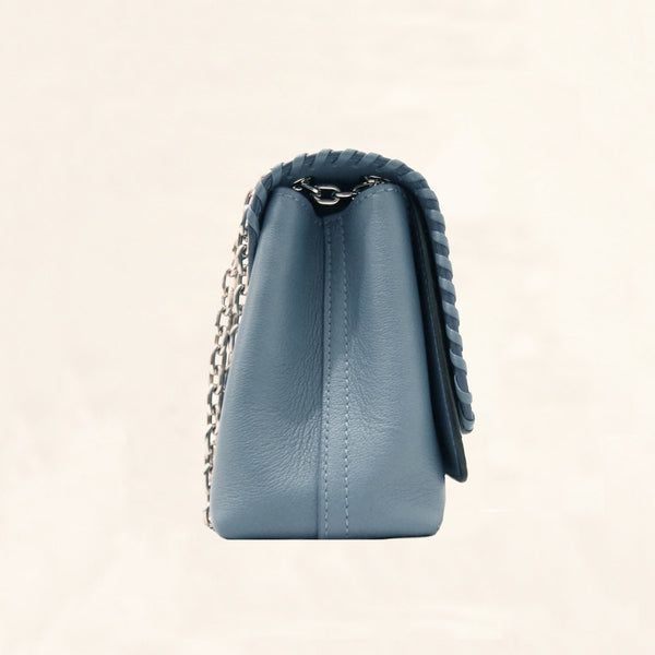 we know i love me a pastel blue bag🤭 #louisvuitton #designerhandbags