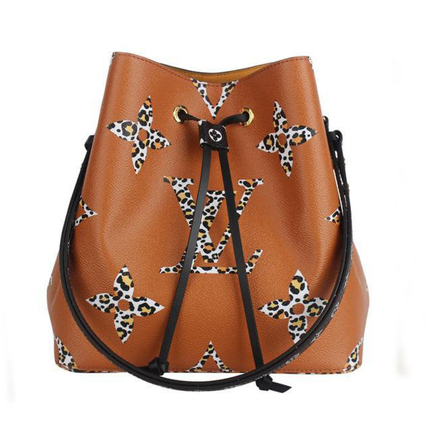 Louis Vuitton NeoNoe Handbag Limited Edition Jungle Monogram Giant -  ShopStyle Shoulder Bags