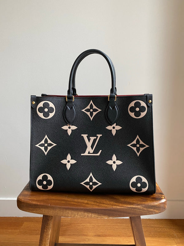 Shop Louis Vuitton Onthego mm (CABAS ONTHEGO MM, M45494, M45495, M45982) by  Mikrie