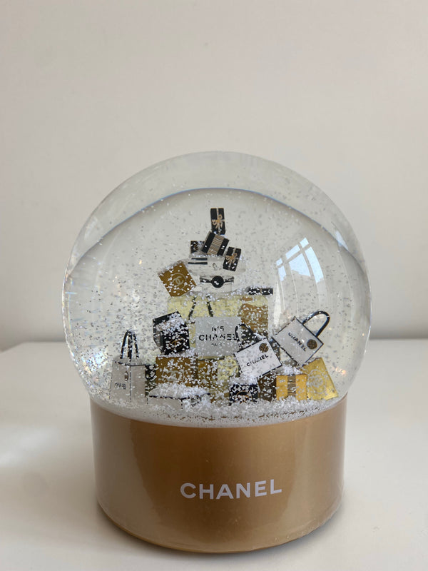 CHANEL-Glass-Snow-Globe-Snow-Dome-2022-Novelty-Bordeaux-Red –  dct-ep_vintage luxury Store