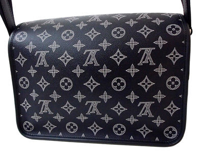 Louis Vuitton | Chapman Brothers Lion Messenger Bag | M54248 - The-Collectory