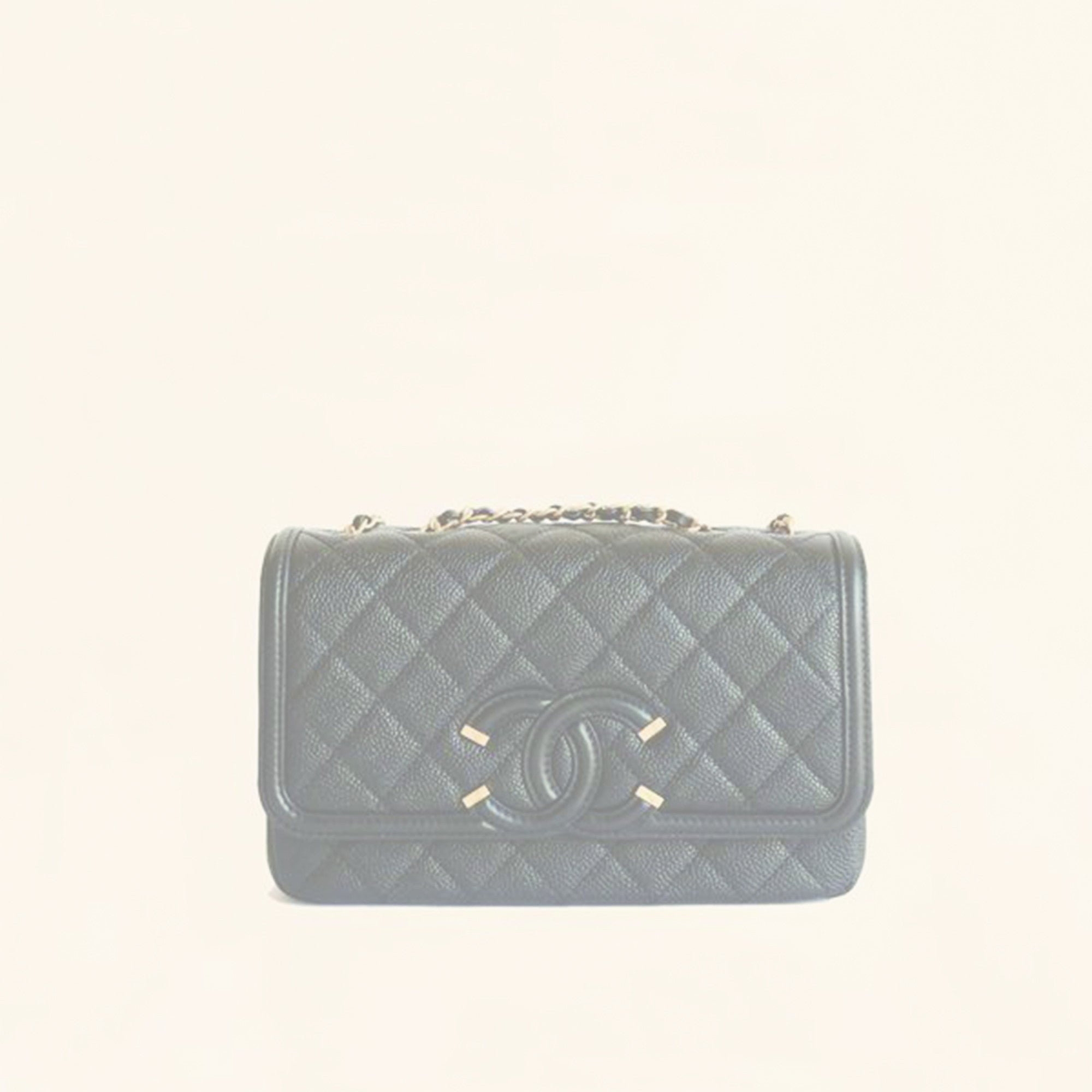 chanel handbag black quilted leather