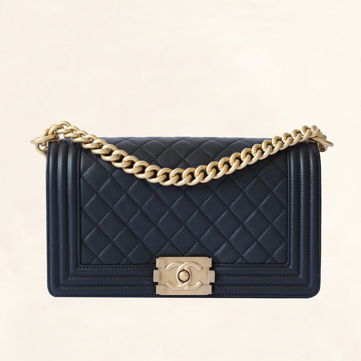 Chanel Boy Caviar Leather ref.25891 - Joli Closet