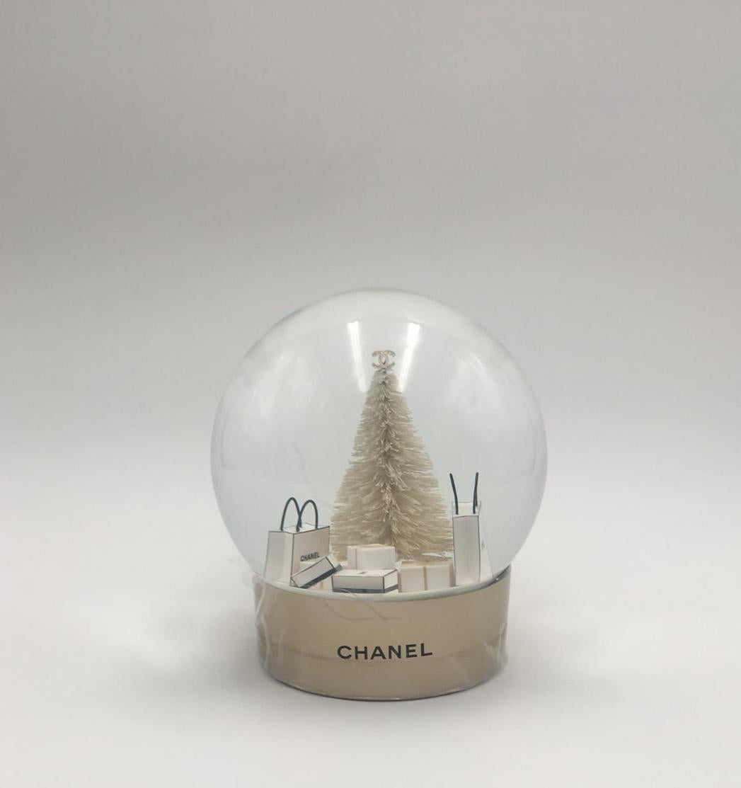 CHANEL Snow Globe Dome White Christmas Tree VIP customer Limited Novelty  Benefit