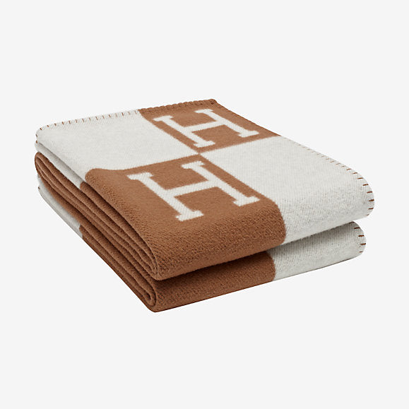 Hermes | Blanket Avalon Signature H Ecru and Camel Throw Blanket - The-Collectory