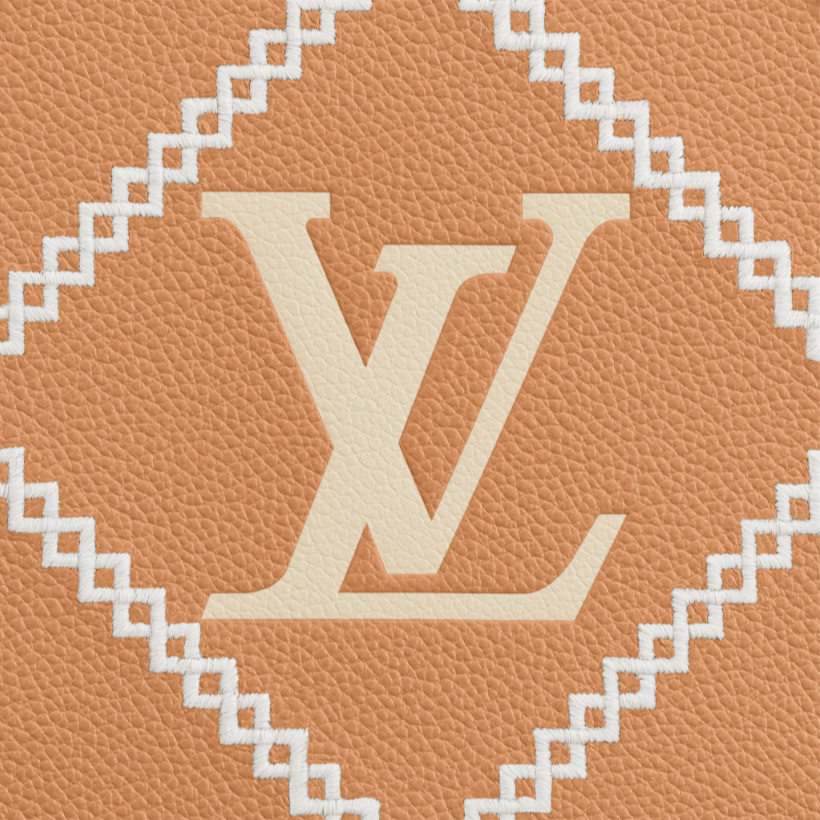 Louis Vuitton Monogram Giant Wild at Heart OnTheGo GM Arizona Beige