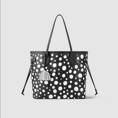 Louis Vuitton + Yayoi Kusama Neverfull Dots Medium New in Box