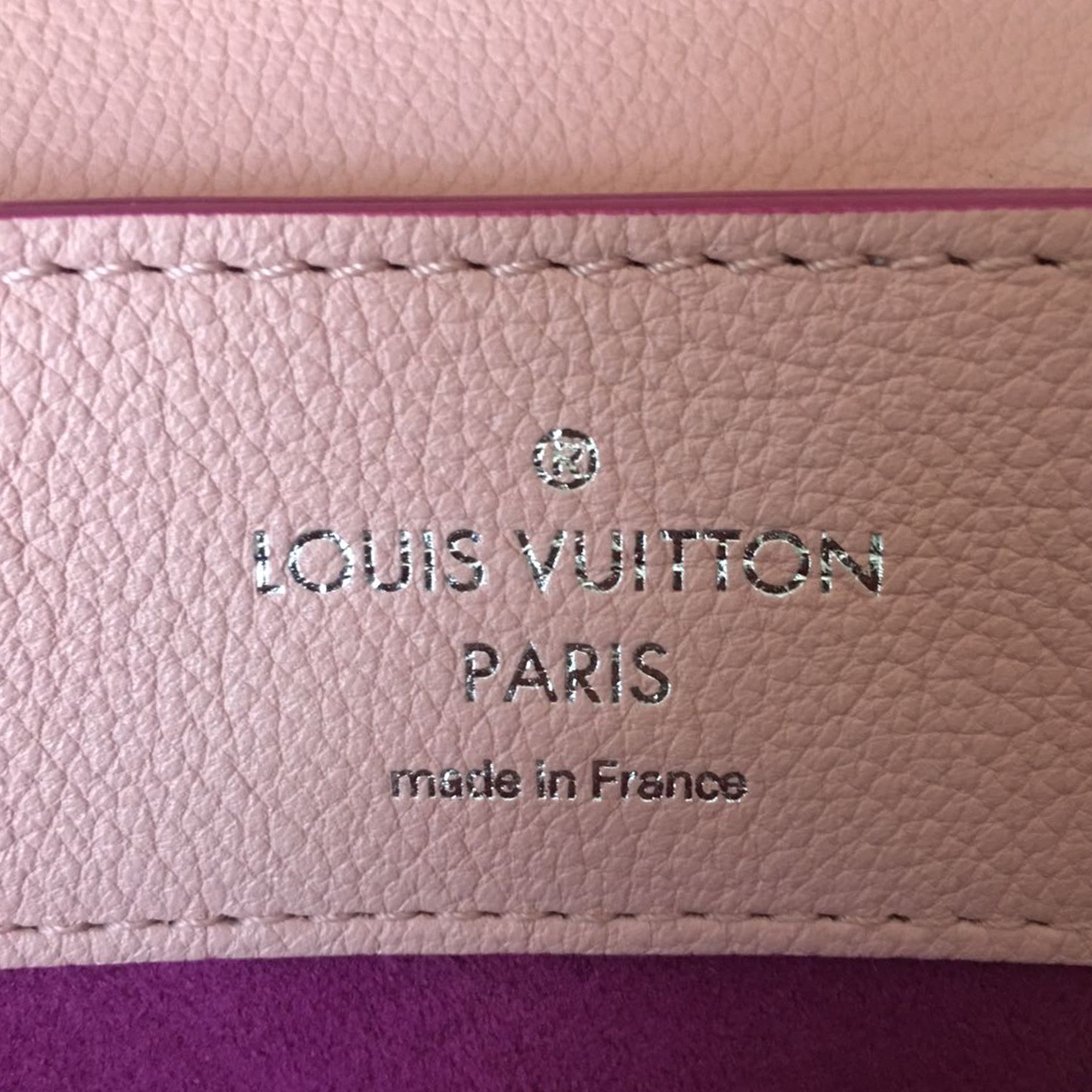 Louis Vuitton Lockme Backpack (SHG-nYHtnK) – LuxeDH