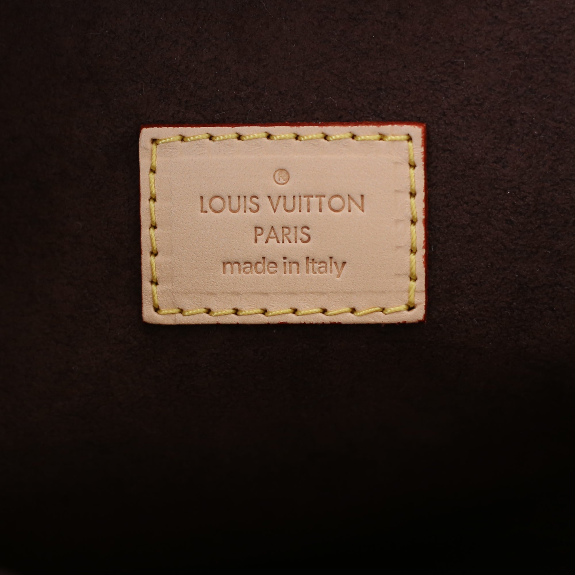 Louis Vuitton Cream Pochette Metis M45596– TC