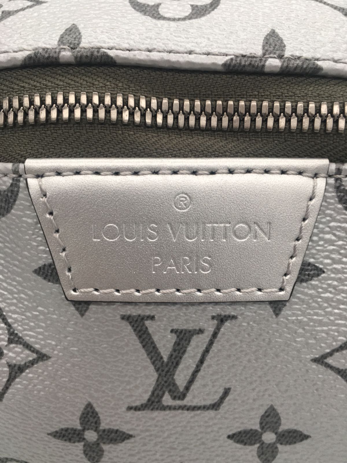 louis vuitton apollo backpack kim jones Louis Vuitton |Apollo Backpack Silver Metallic