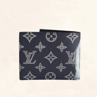 Louis Vuitton | Canvas Chapman Men's Wallet | One-Size - The-Collectory