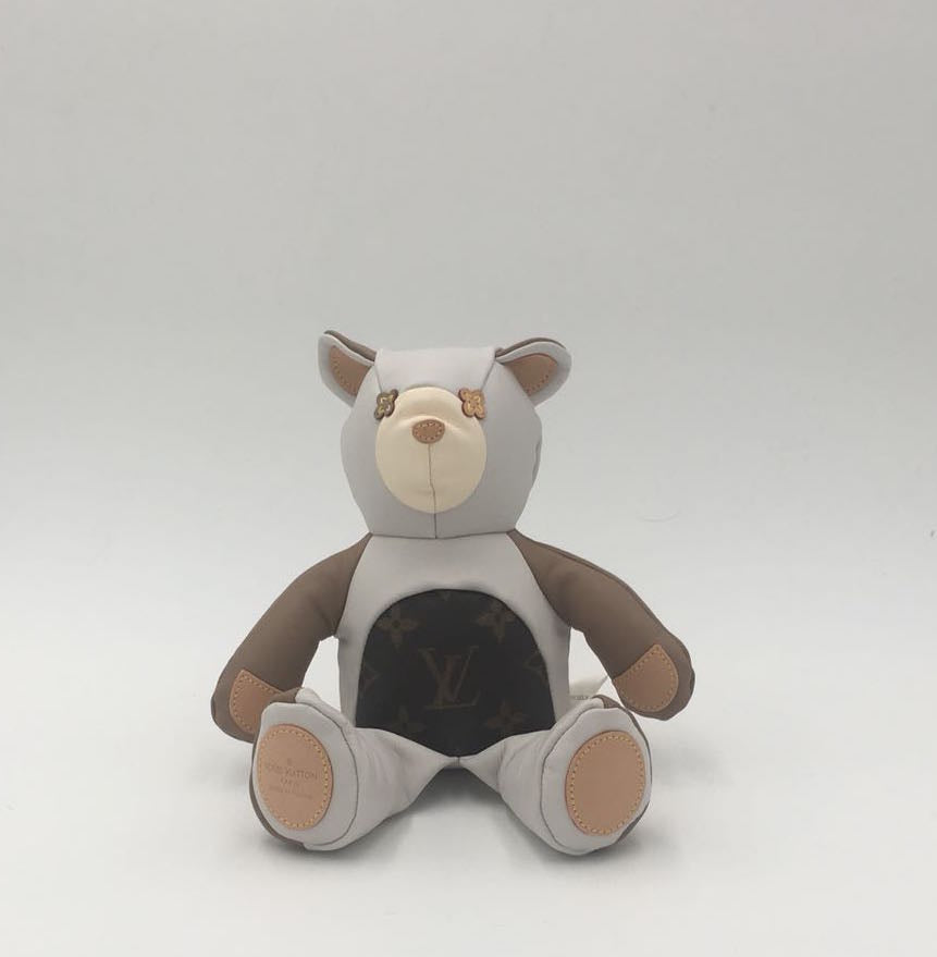 Louis vuitton doudou deals bear