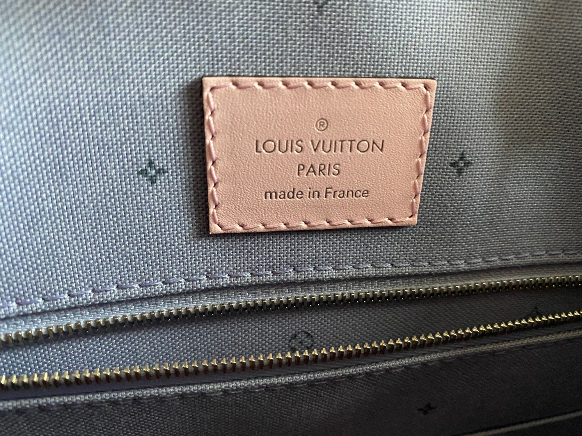 Inside the Louis Vuitton Tie Dye Escale Summer 2020 Collection - StockX News