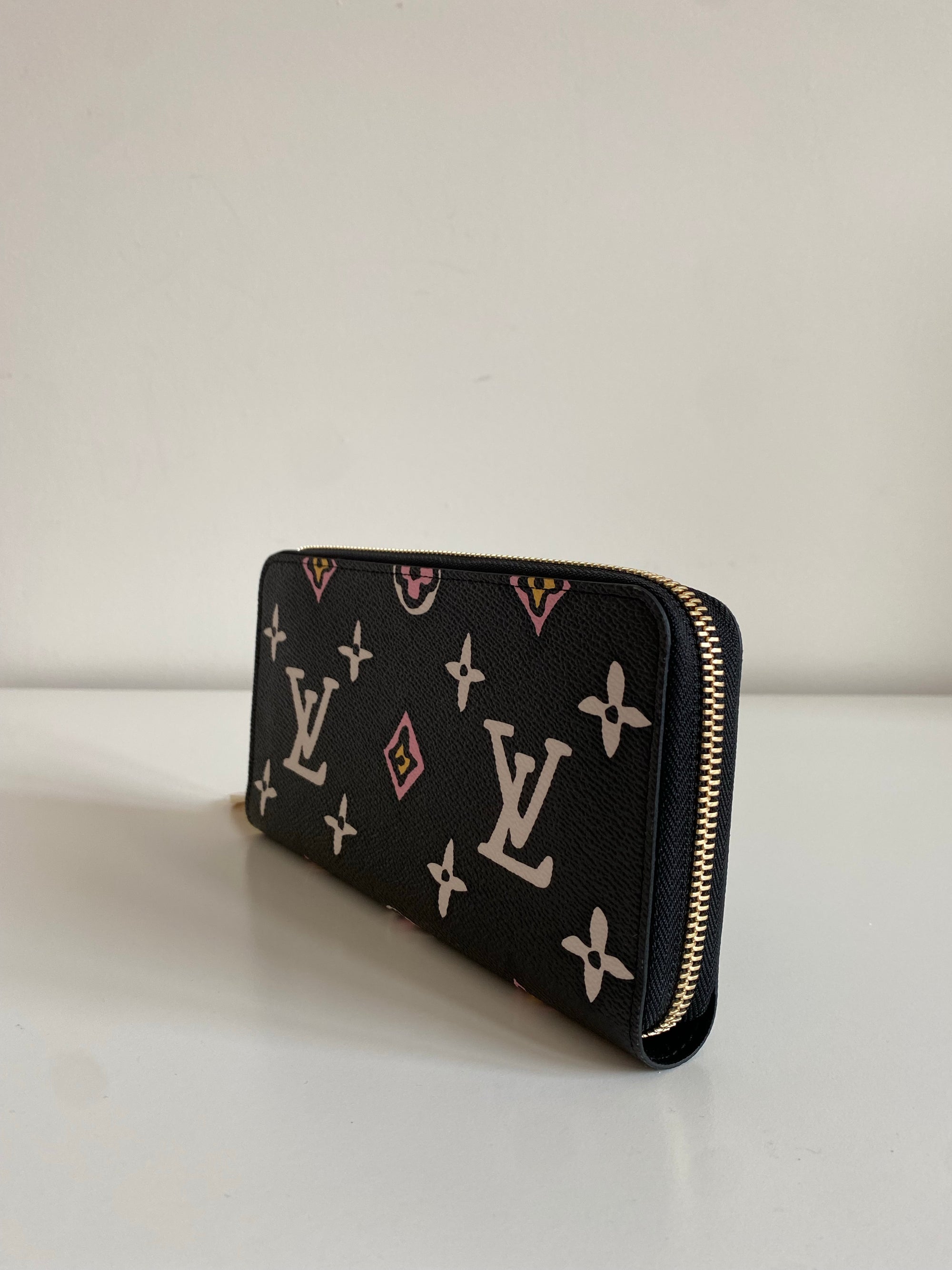 Louis Vuitton Zippy Wallet M80683– TC