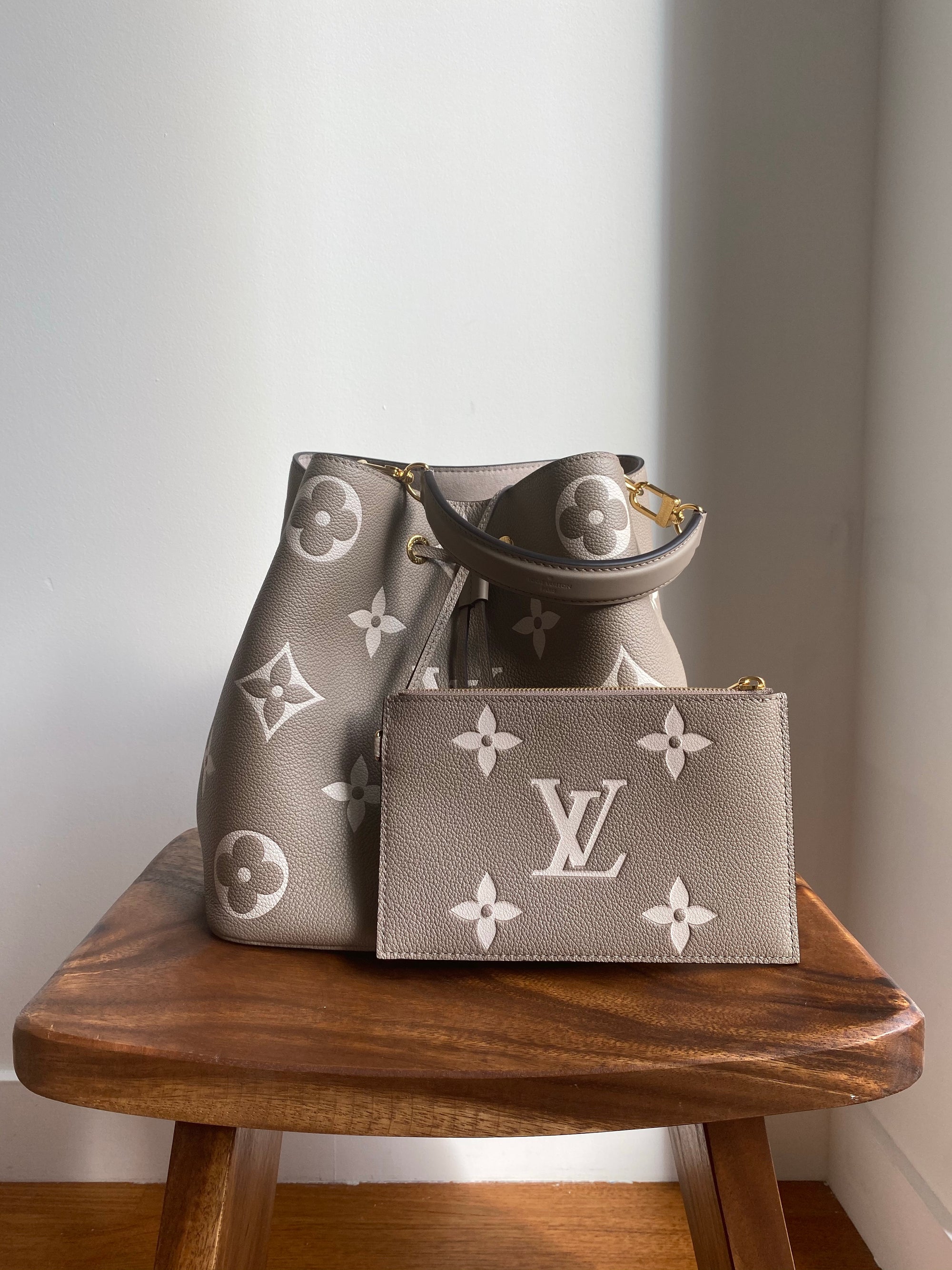 Louis Vuitton Neo Noe mm Bag