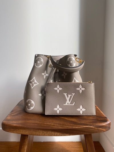 Louis Vuitton Neonoe Monogram Canvas Bag worn by Alessandra