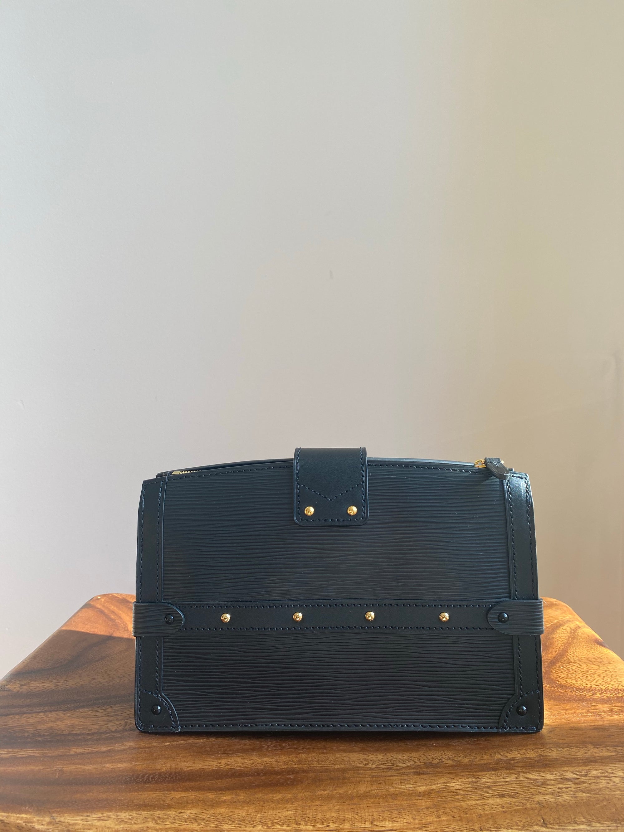 Louis Vuitton LV GHW Trunk Clutch Shoulder Bag M51698 Epi Leather Pink  Black