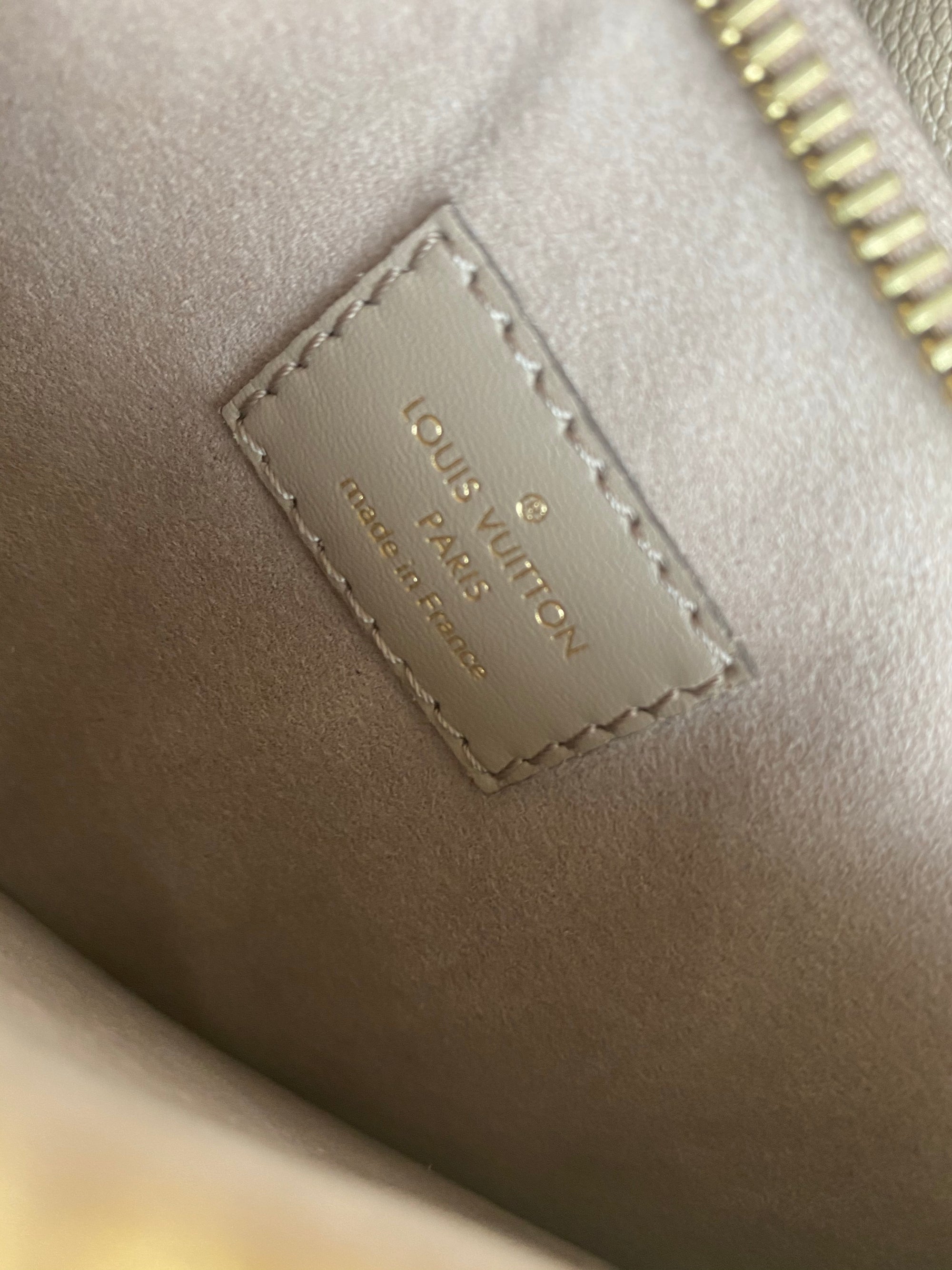 Neonoe Louis Vuitton A escolha de - Fifth Avenue Store