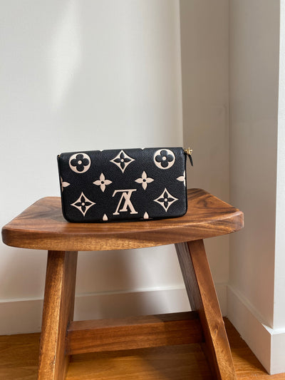 Louis Vuitton Pochette Felicie Crafty Limited Edition Black Leather  Shoulder Bag — rachelkaejenkins