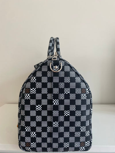 Louis Vuitton Black and White Distorted Damier Keepall Bandoulière 50 For  Sale at 1stDibs