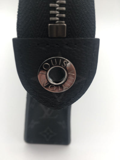 Shop Louis Vuitton Lv Slim Bracelet (BRACELET LV SLIM, M6456E) by
